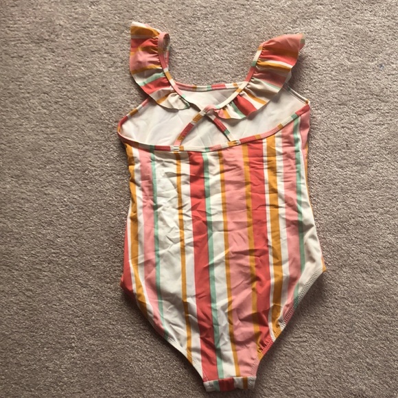 Cat & Jack girls one piece bathing suit - Picture 3 of 4